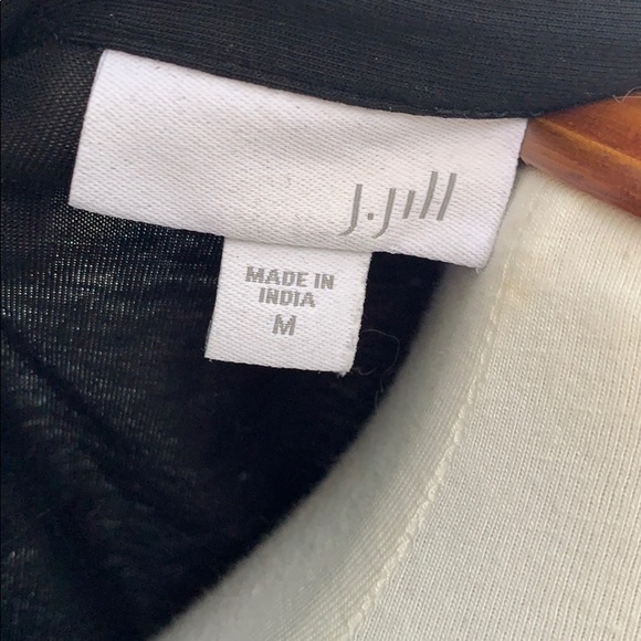 🌻J Jill Black Button Down Top🌻 - Picture 4 of 4